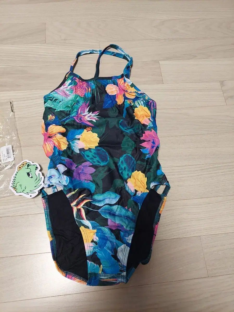 JOLYN Hanà Julian 26