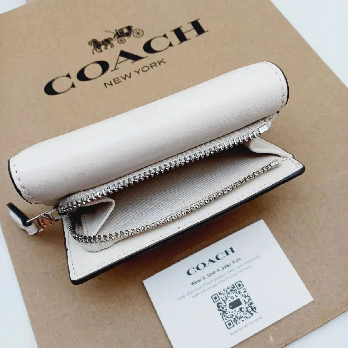 コーチ 三つ折り財布 折り財布 短財布 レザー ブルー 新品 未使用 70908 Amazon | [コーチ] 財布 レディース 3つ折り 折財布 ミニ財布