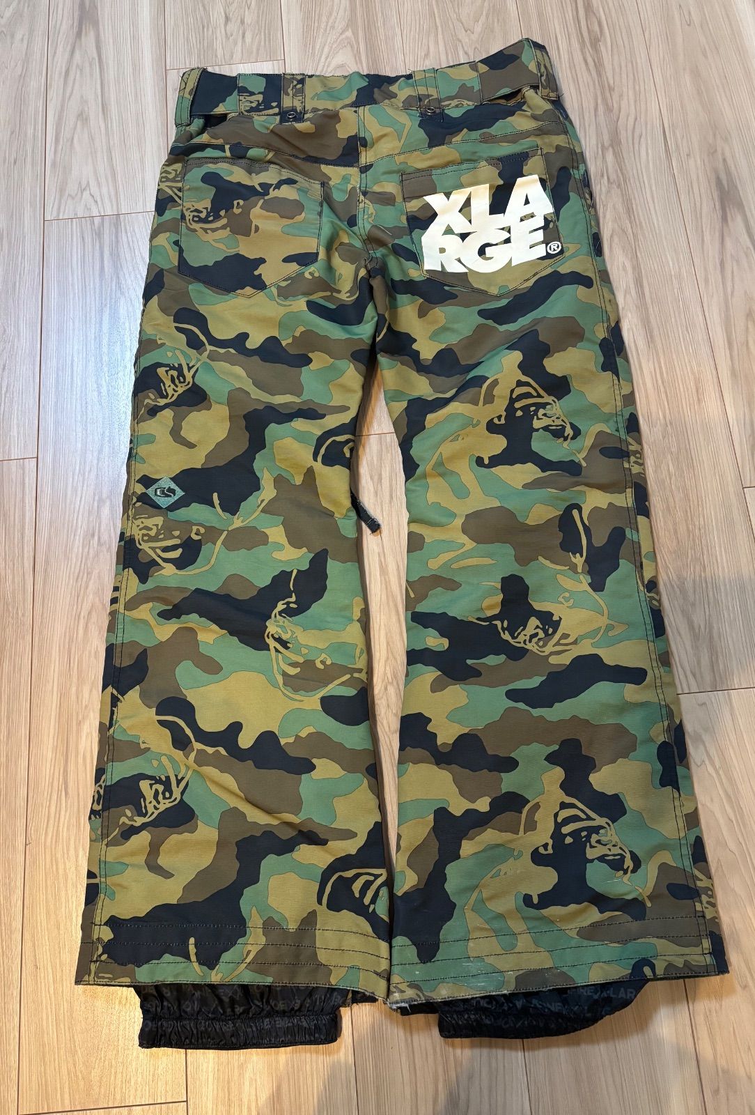 エクストララージ XLARGE BONFIRE 上下セット スノージャケット ウェア