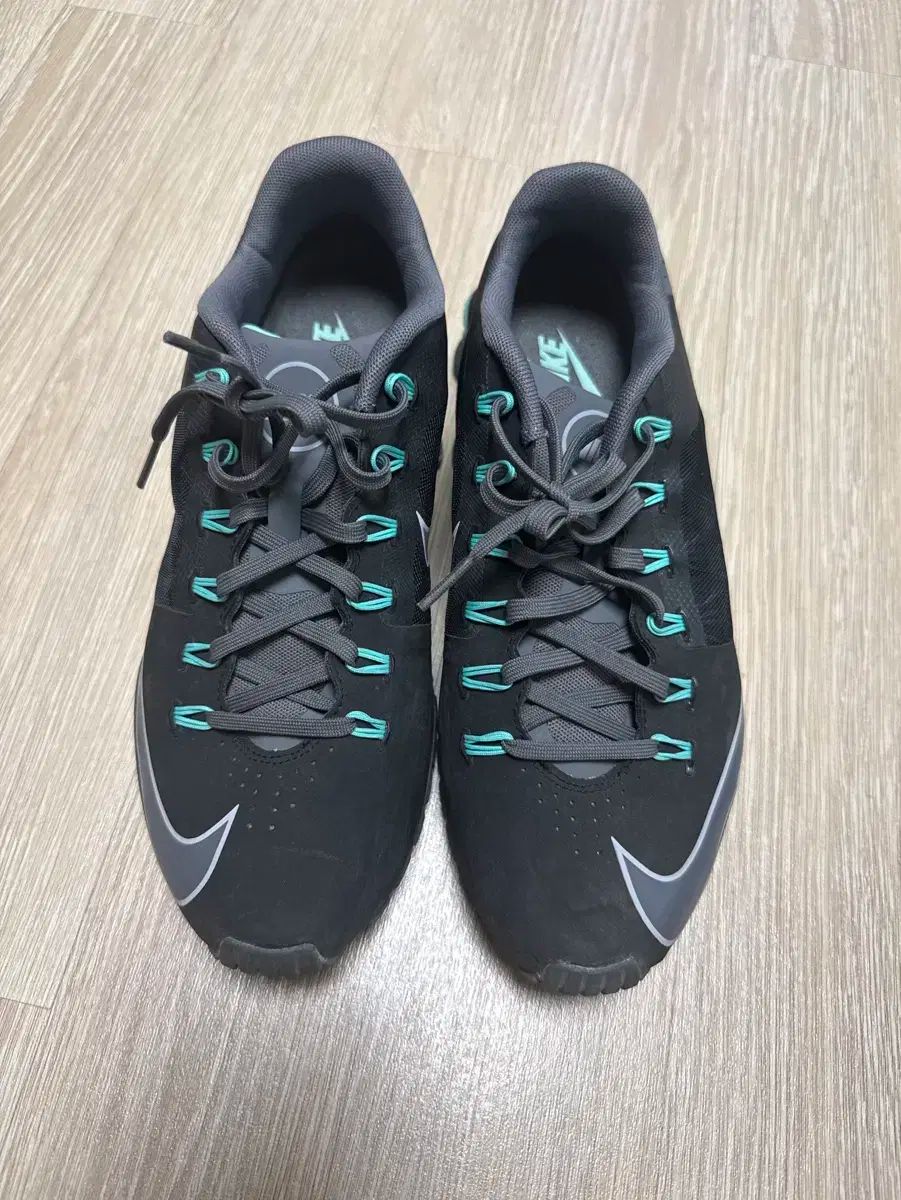 NIKE ナイキ ショックス スーパーフライ R4