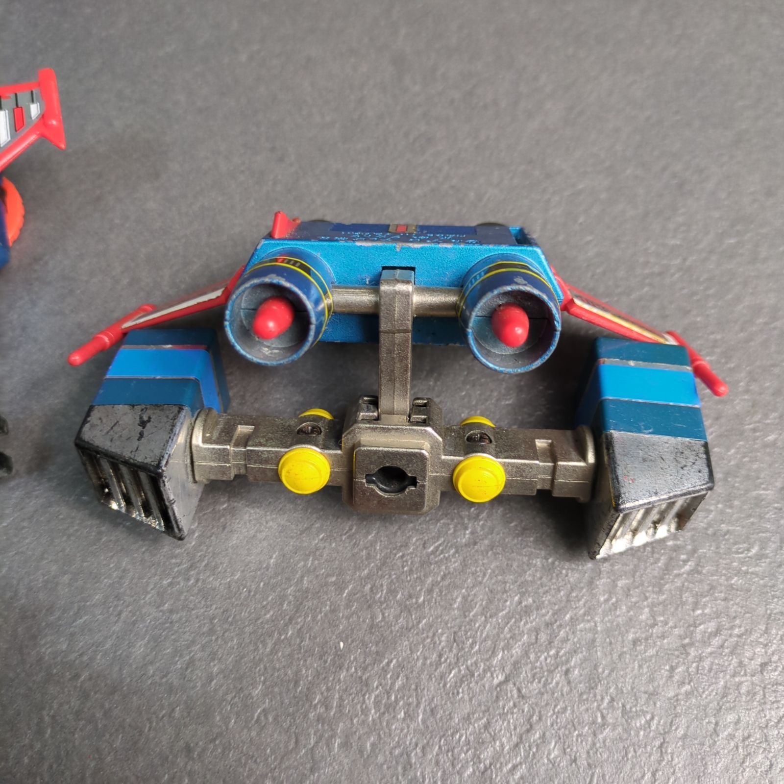 【ジャンク品】超合金 宇宙魔神 ダイケンゴー タカトク製 Yahoo!オークション - タカトク ポピー 超合金 宇宙魔神ダイケン