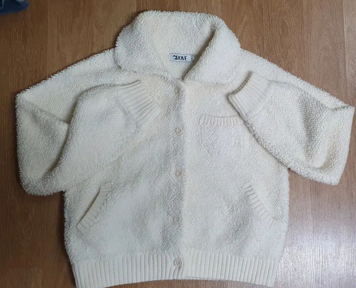 GROVE グローブ アイボリー ブークレ カーディガン Free ほぼ