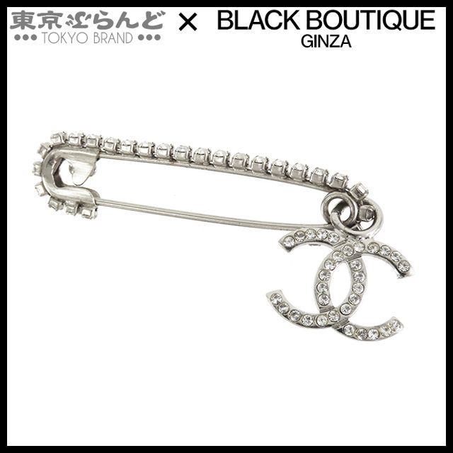 シャネル ロゴ ラインストーン ピン ブローチ コサージュ シルバー 01P CHANEL】輝くラインストーンとパール 文字が可愛いブローチ