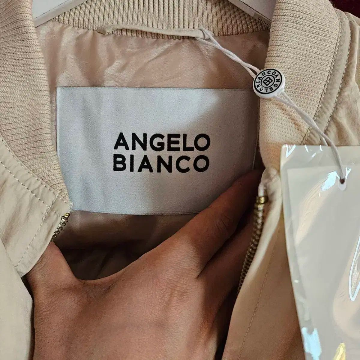 アンジェロビアンコ クロム ダウン ブルゾン Free size WWW_NOITHATQUANGTHANH_NET