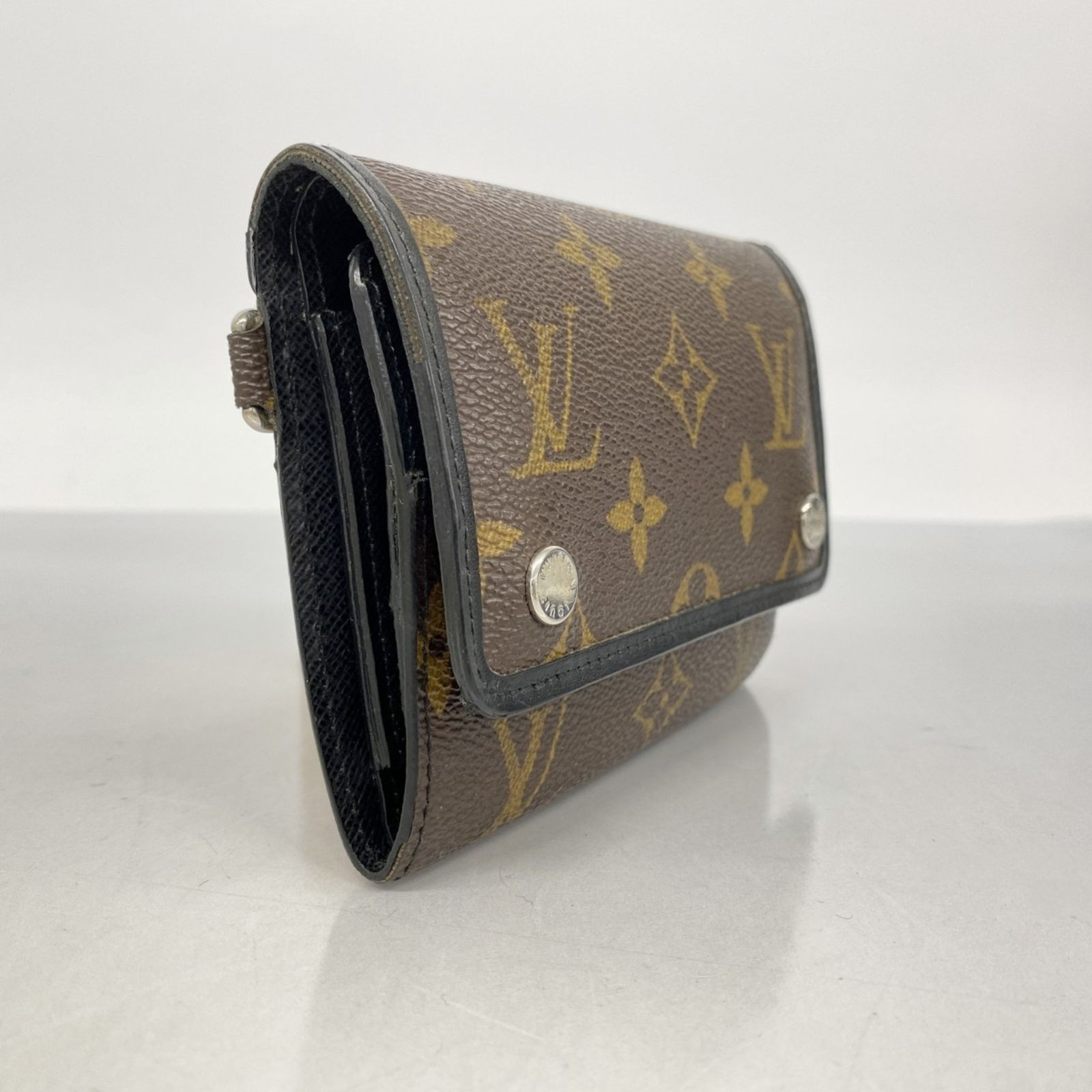 ルイ ヴィトン Louis Vuitton ルイ ヴィトン 三つ折り財布 モノグラム マカサー ポルトフォイユコンパクト M60167 ブラウン ブラックメンズ P1302705