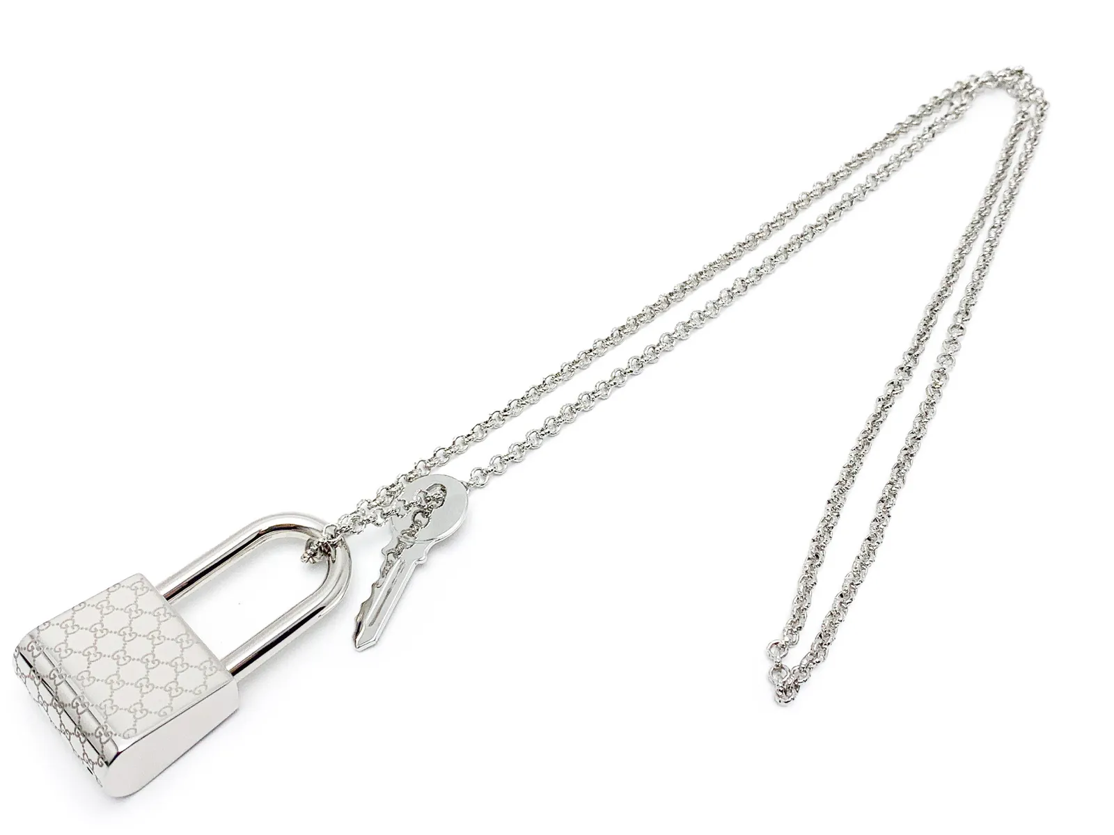 【非売品】グッチ 南京錠 カデナ ノベルティ シルバー ネックレス 限定 新品 C6evKqnsGfLiezMf9hqhvS.jpg@webp