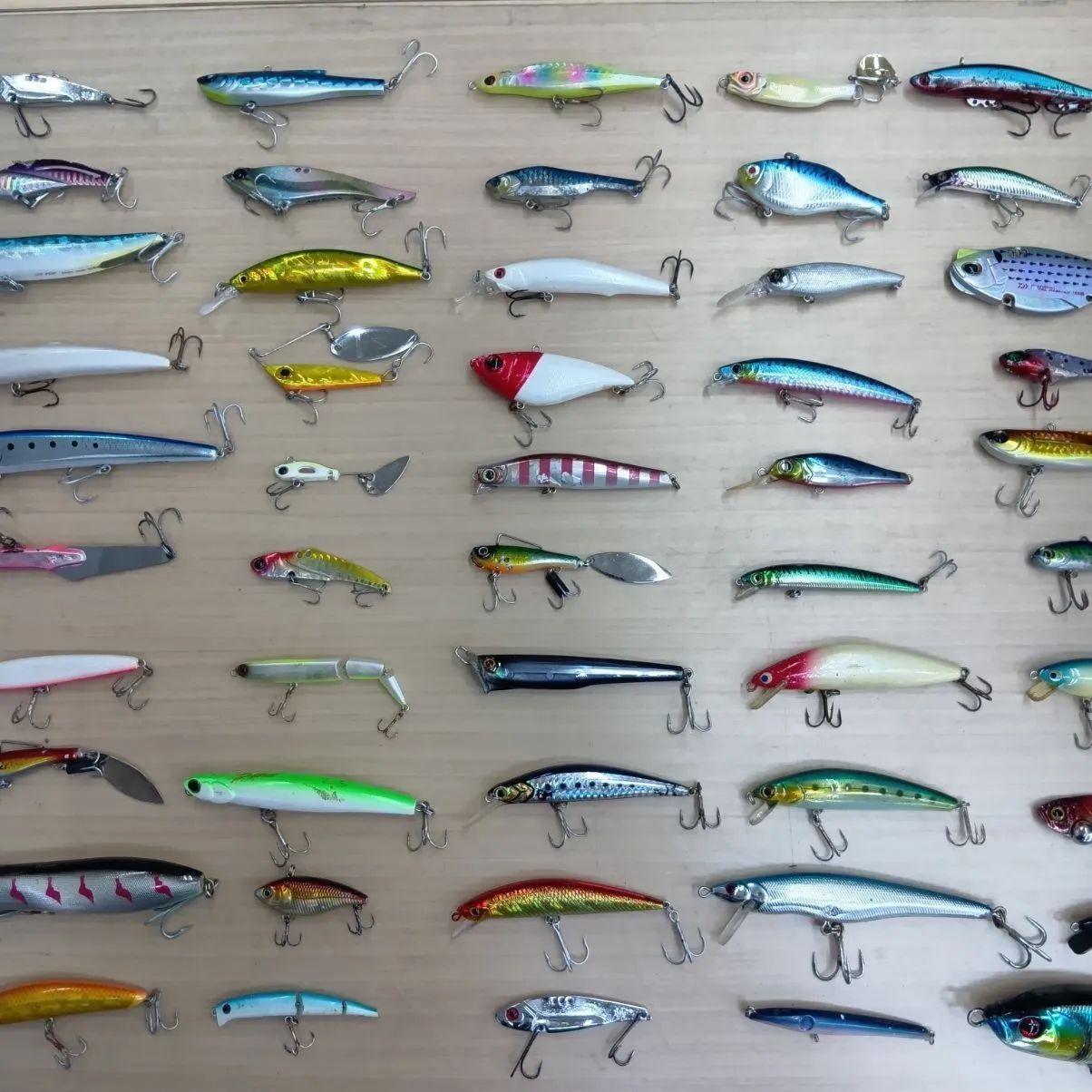 相模原橋本店 併売】ソルトルアー まとめ売り50個 ジャンク ケース付き