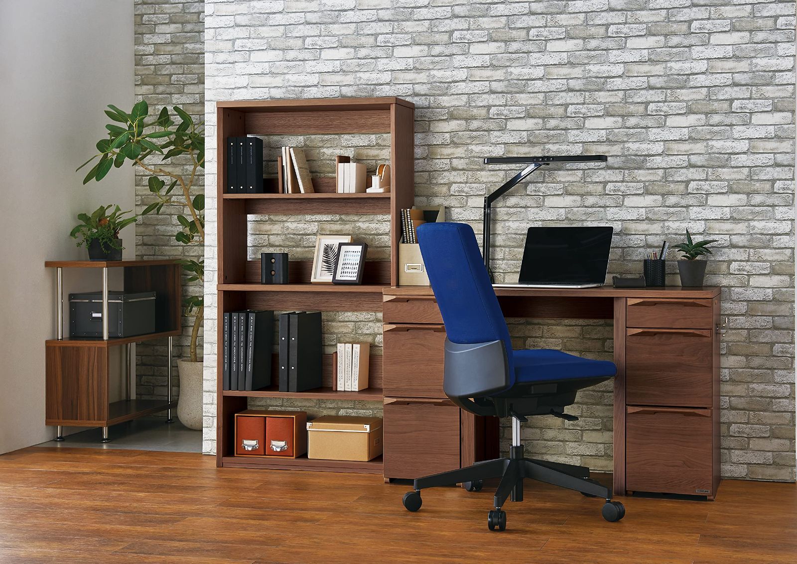 ファリススリムキャビネット 収納