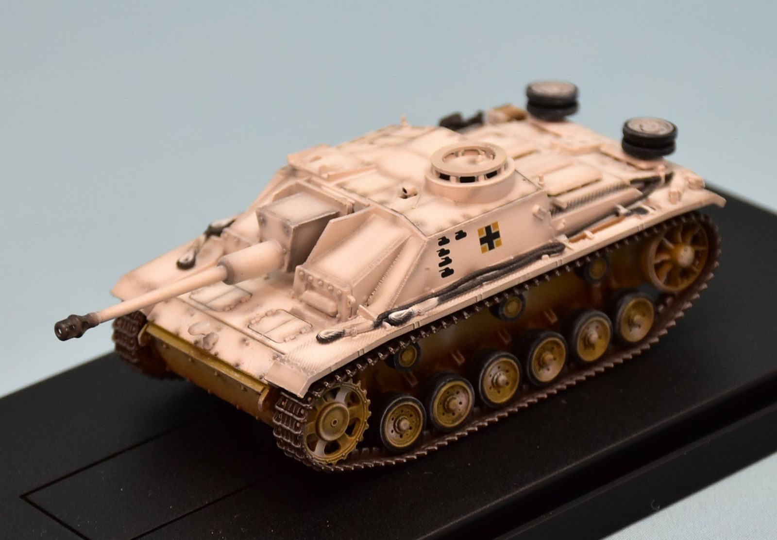 DRAGON 1/72 ドラゴンアーマー StuG.III Ausf.G EARLY PRODUCTION 3.Pz.Div.Totenkopf Ukraine 60312