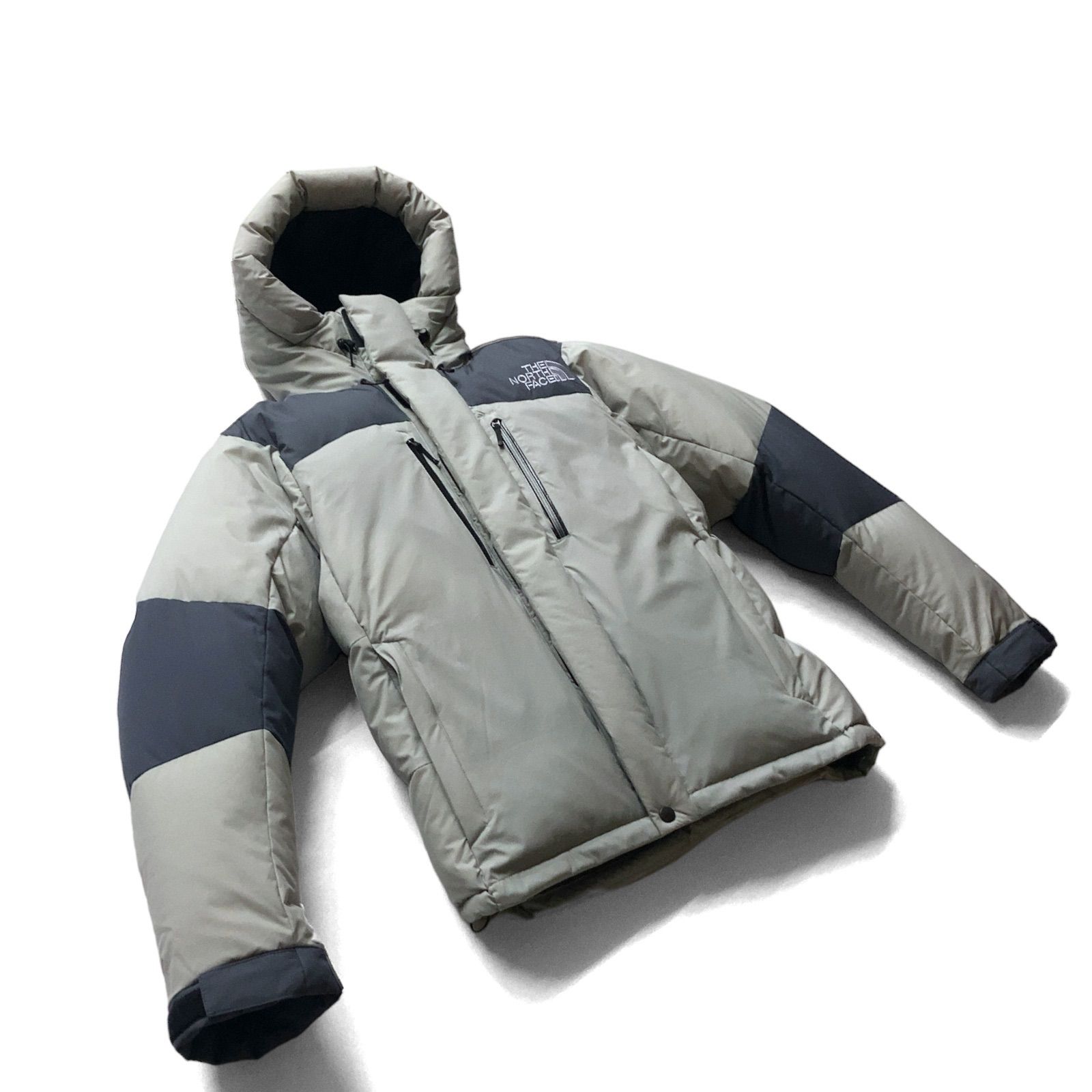 未使用品】22FW THE NORTH FACE ザノースフェイス BALTRO LIGHT JACKET バルトロライトジャケット ND92240  ダウン フーディー ナイロン XL バナディスグレー×メルトグレー - メルカリ