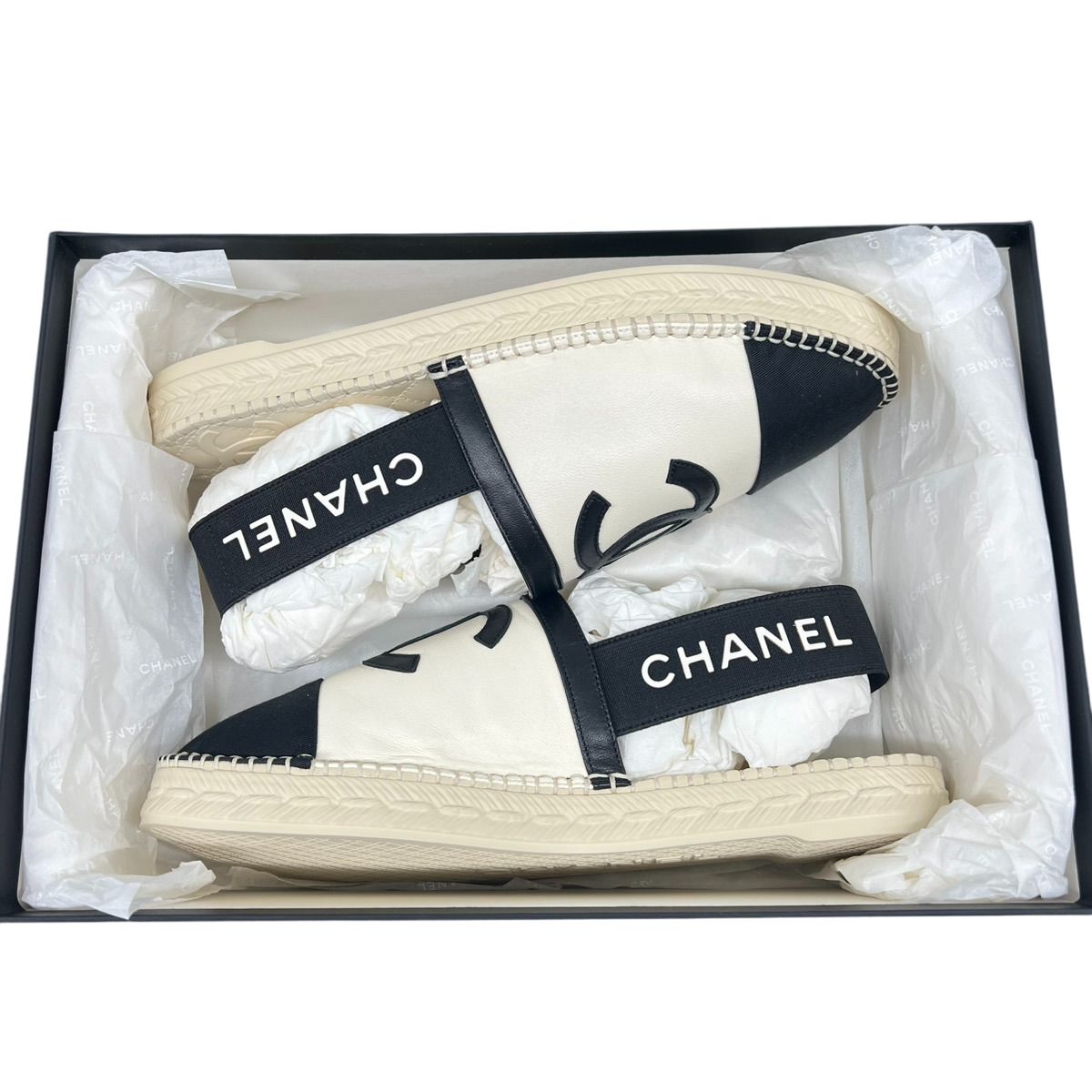 日本サイズ24cm前後