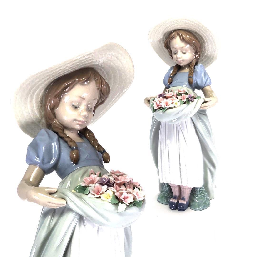 LLADRO リヤドロ たくさん摘めたよ 6756 陶器 マルチカラー