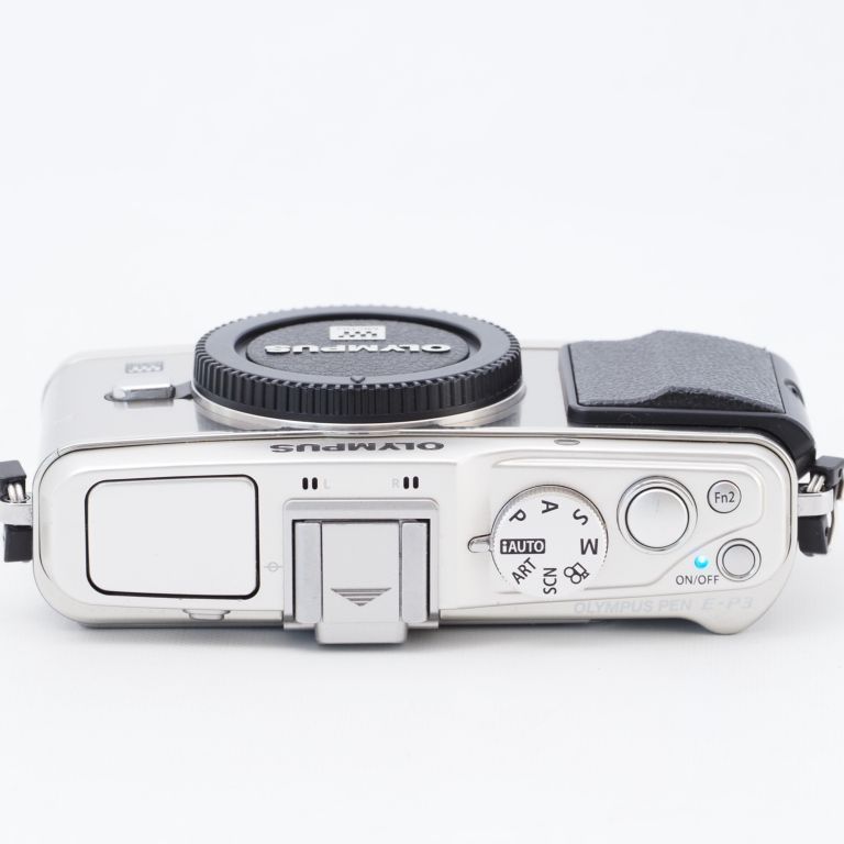 人気SALE最新作オリンパス PEN E-P3 ミラーレスデジタル グリップ付き レンズキット デジタルカメラ