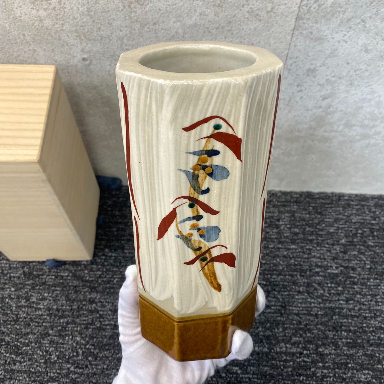 益子焼 明石庄作 木箱付き 刷毛目花生 共箱 華道具 花瓶 美品の通販は