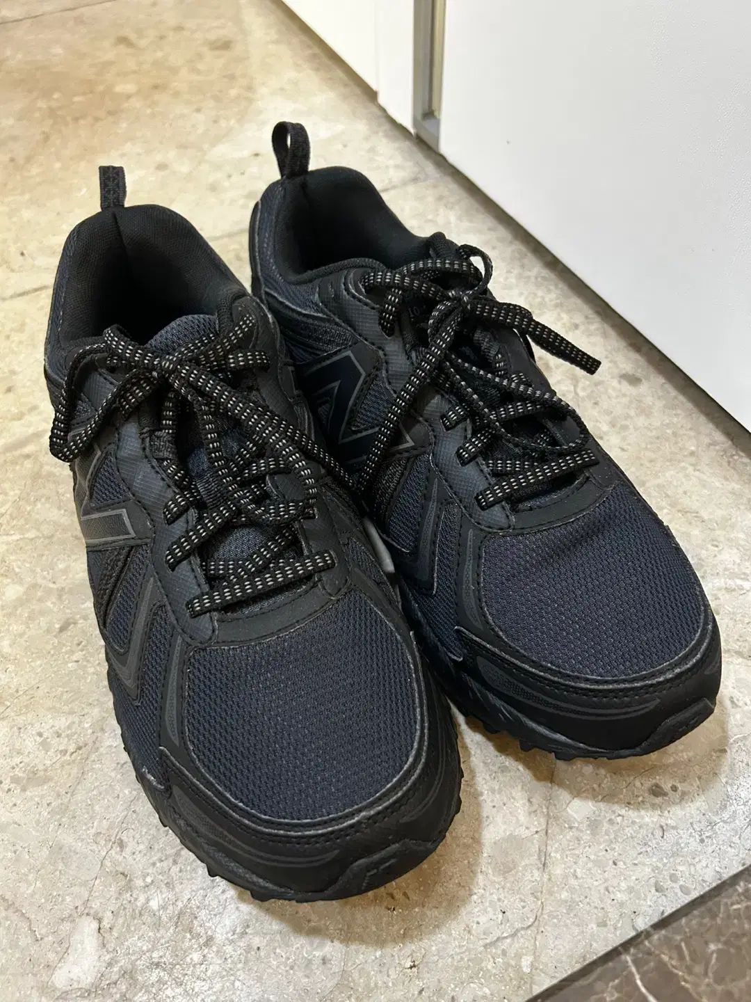 New Balance ニューバランス 410v5 黒 275 サイズ