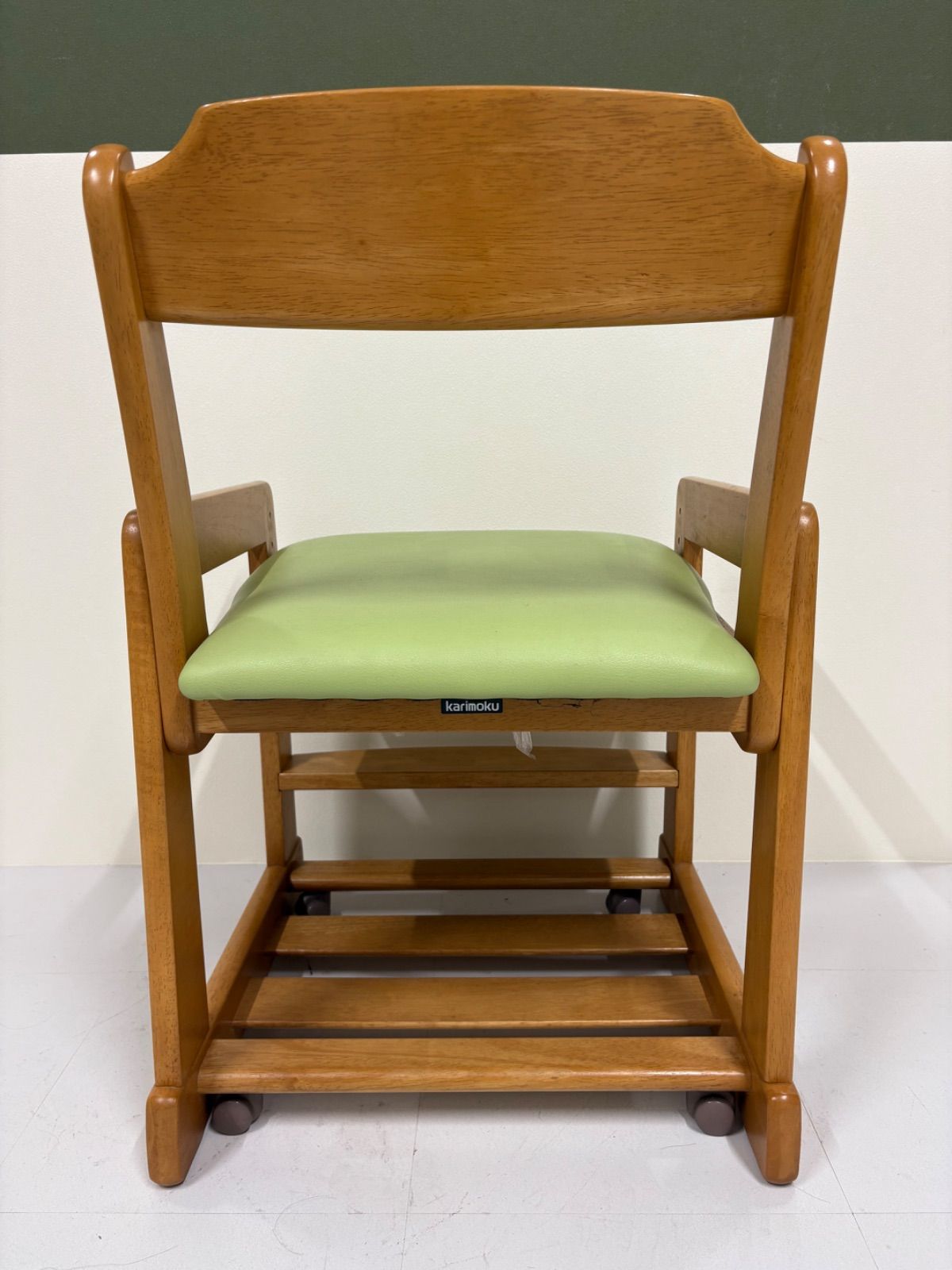★ebizo★カリモク karimoku ダイニングチェア 椅子 国産家具 食堂椅子（肘小） CW4301A772 | ダイニングチェアー | 家具を