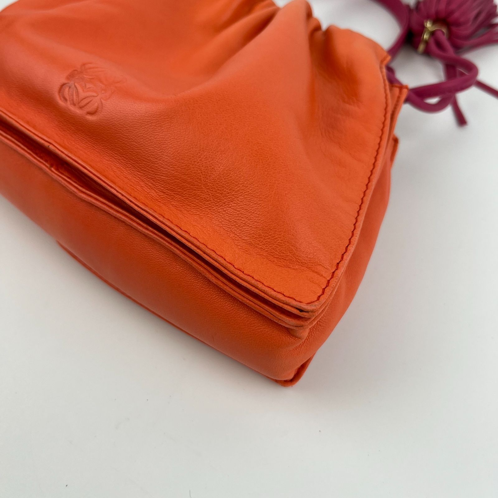 LOEWE オレンジ レザー ショルダーバッグ