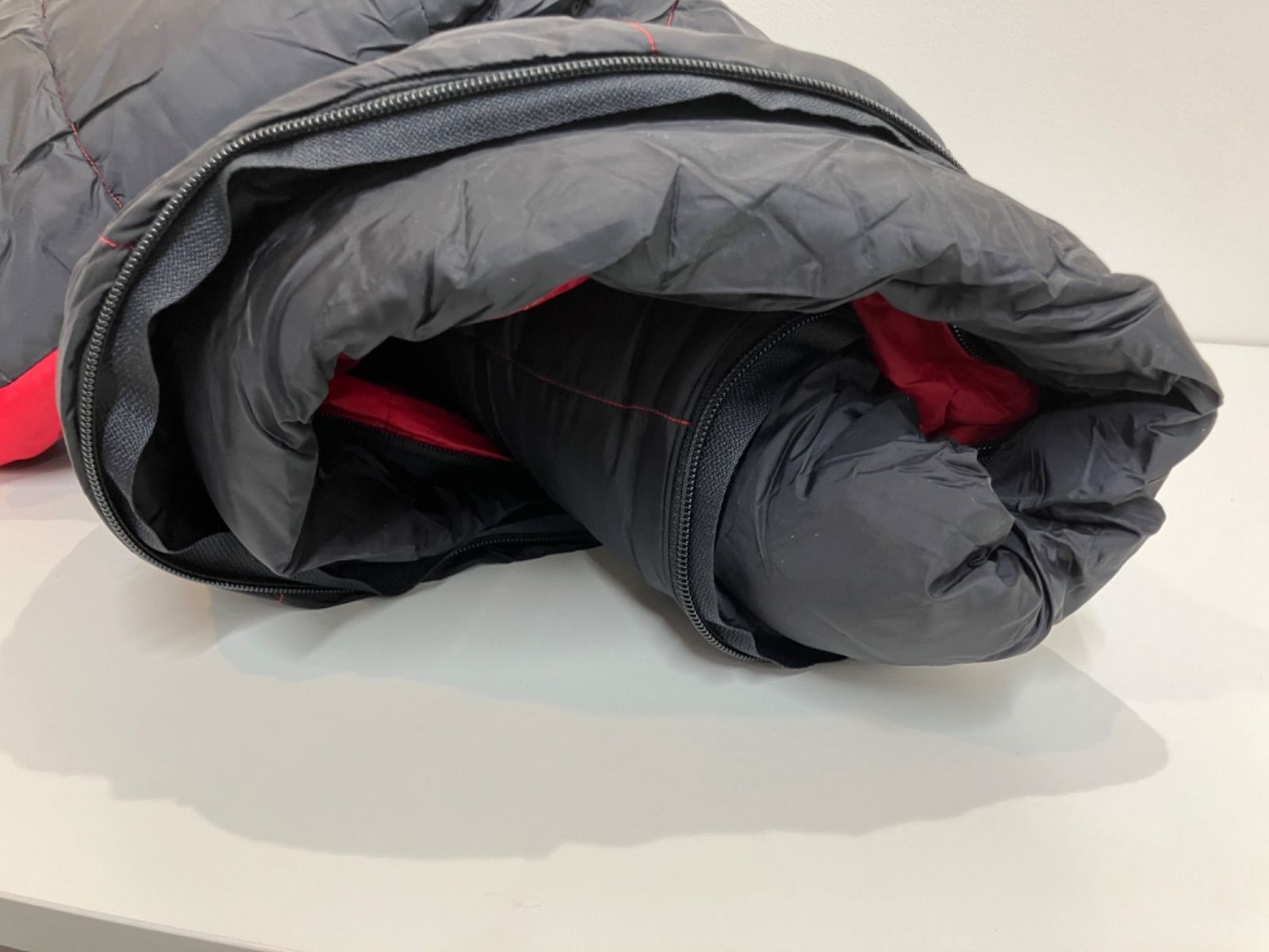 未使用 ISUKAアルファライ1300EXシュラフ 未使用 ISUKAアルファライ1300EXシュラフ 未使用 ISUKAアルファライ