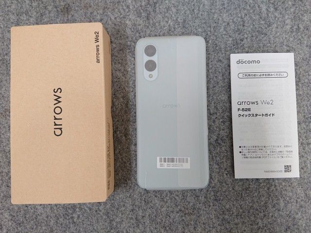 未使用品】 FCNT arrows We2 F-52E ライトブルー 64GB