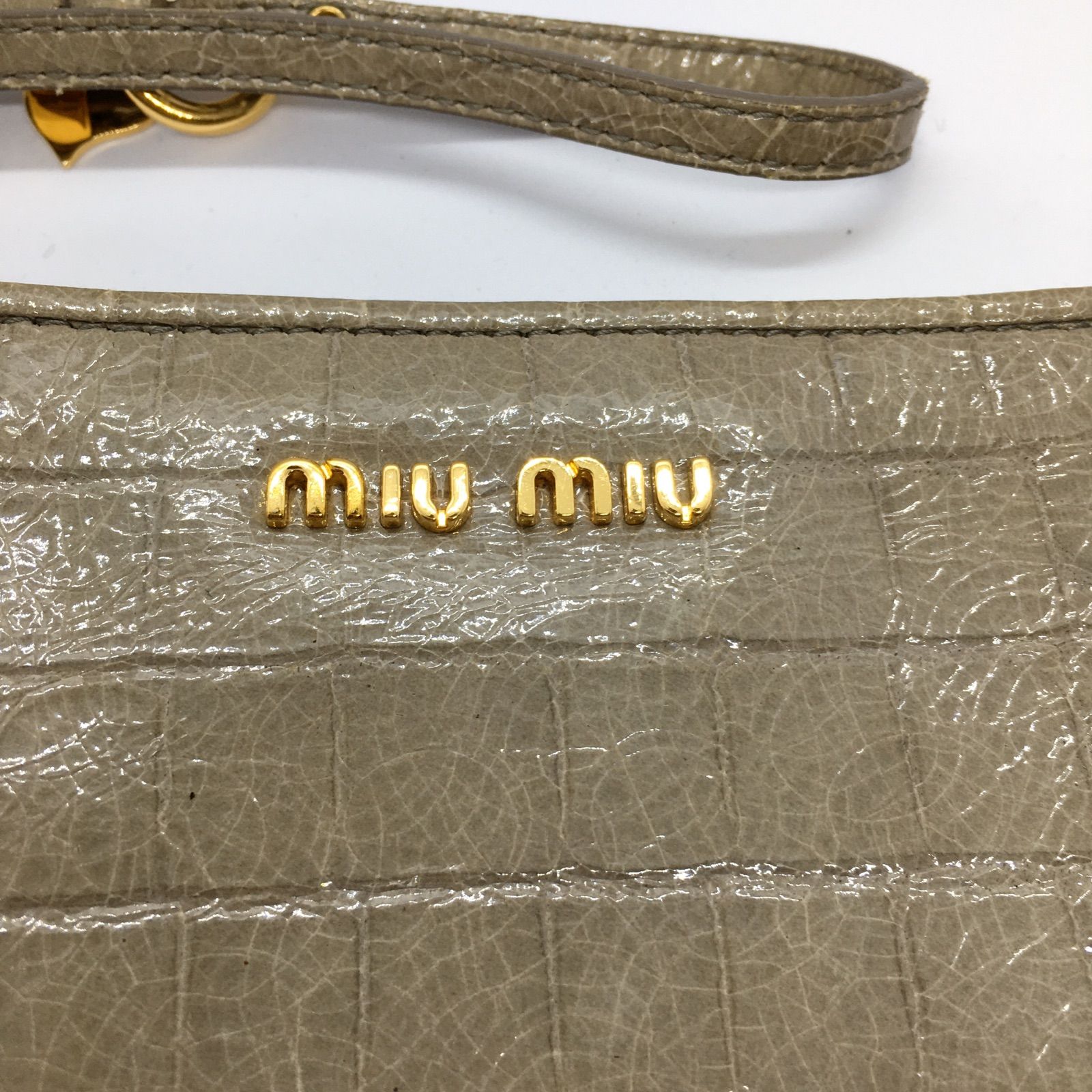 miu miu ポーチ クラッチバッグ クロコダイル 型押し - マカセル 公式