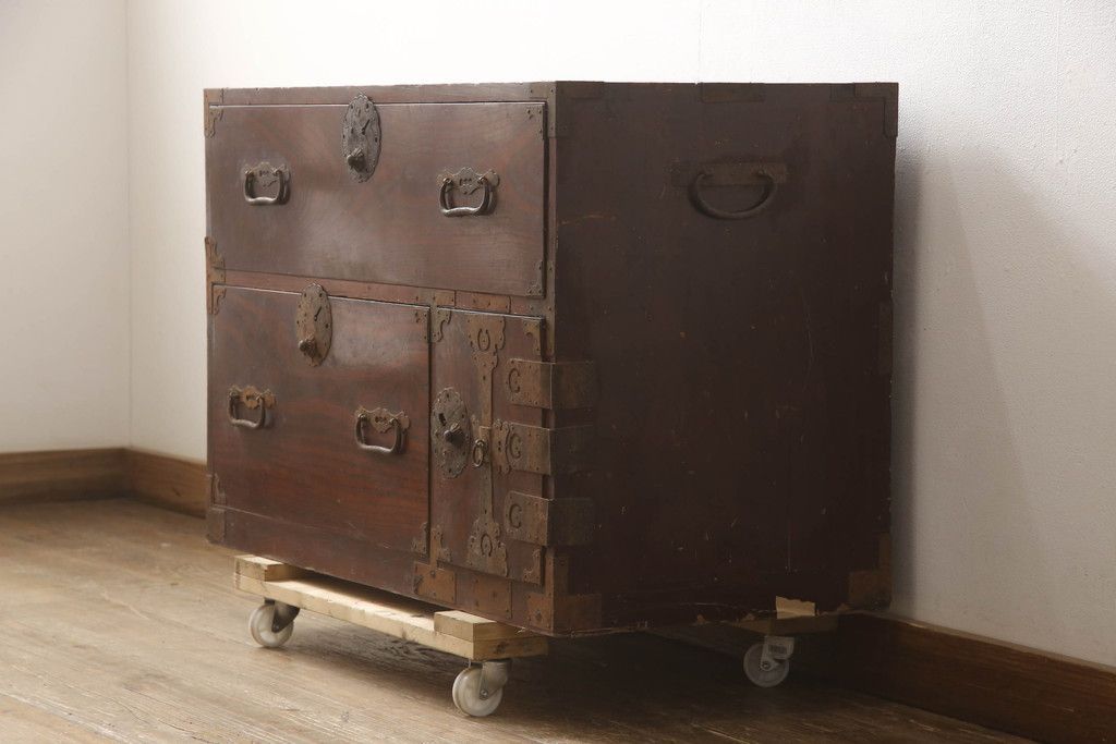 インダストリアル工業系◾️シャビーな風合い 2段キャビネット