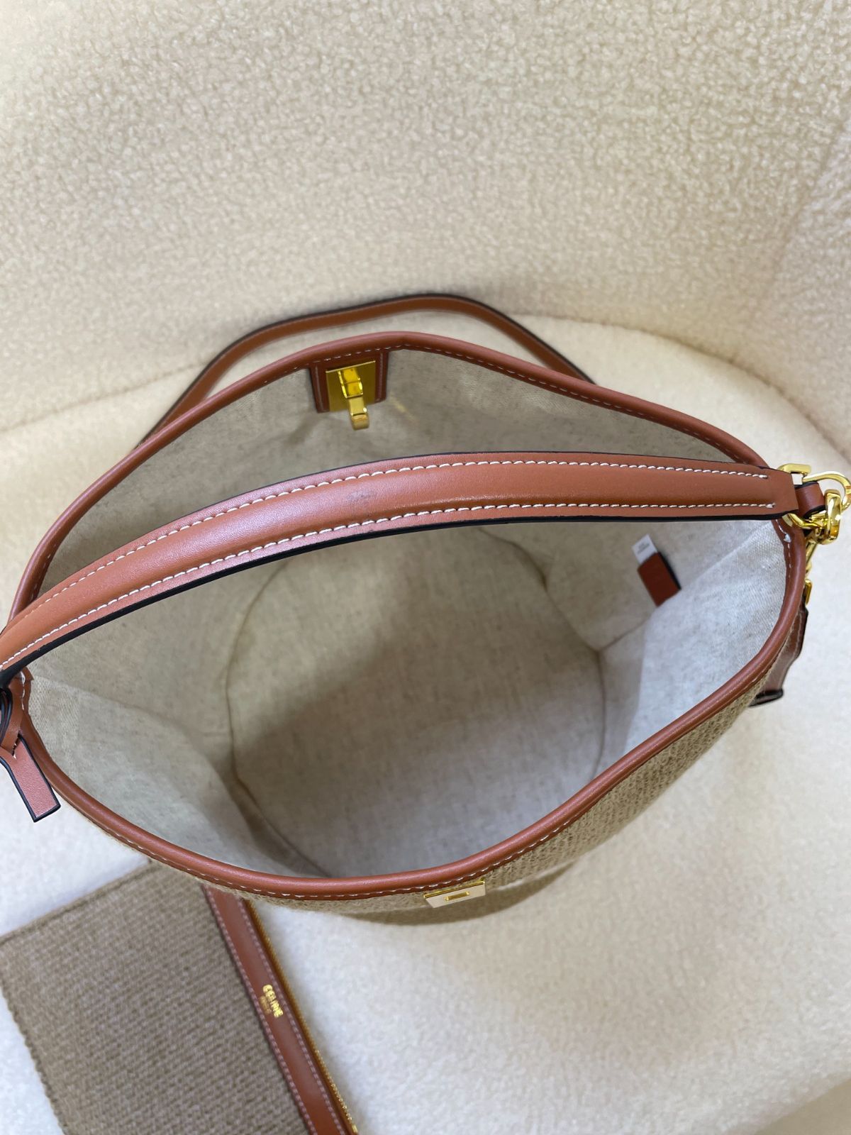 新品ファミリア幼稚園バッグ廃盤汽車柄 familiar（通園バッグ）の