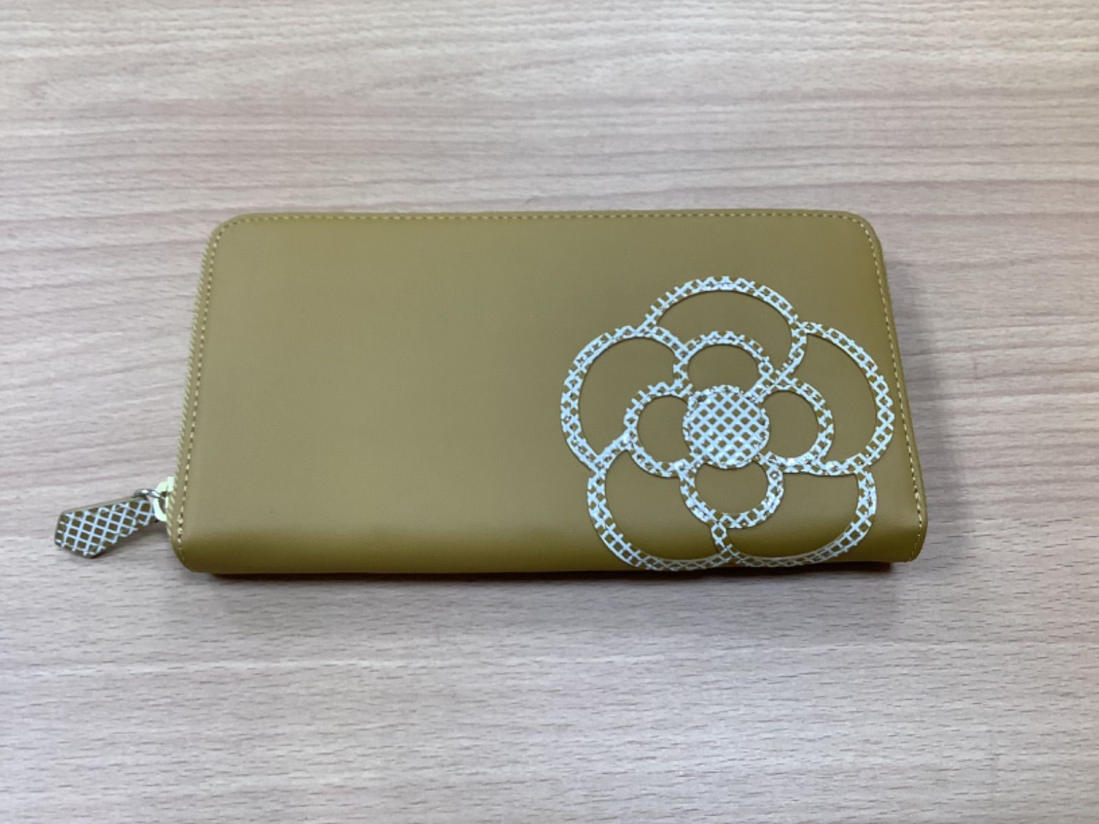 人気の福袋 【予約販売品】 新品、未使用 Y206[クレイサス] CLATHAS