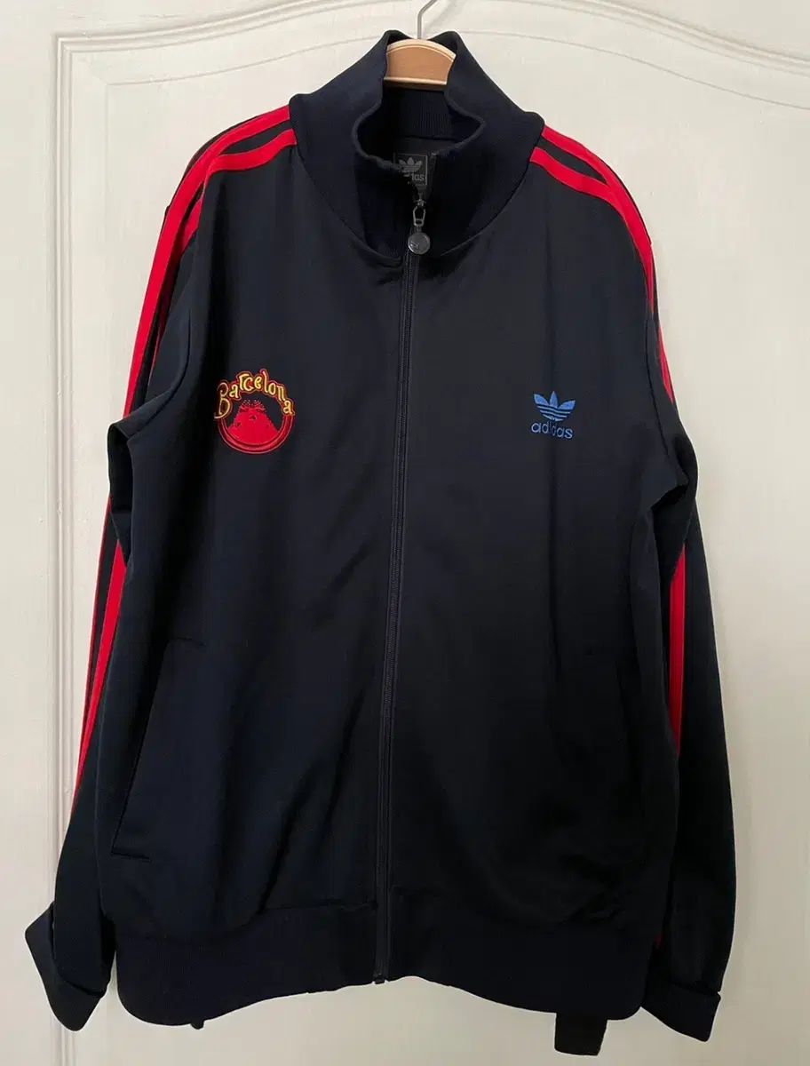 【雷市場（ポンジャン）商品韓国直送】adidas(アディダス) バルセロナ ジャージ L