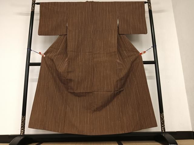 平和屋着物●上質な紬　縞　正絹　逸品　AAAV7454zg 平和屋着物○上質な紬 縞 正絹 逸品 AAAV7454zg - メルカリ