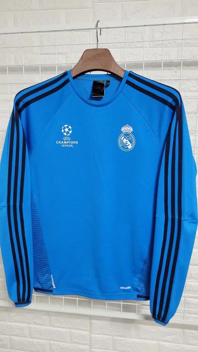 レアルマドリード アディダスオリジナルス ベッケンバウアー トラック