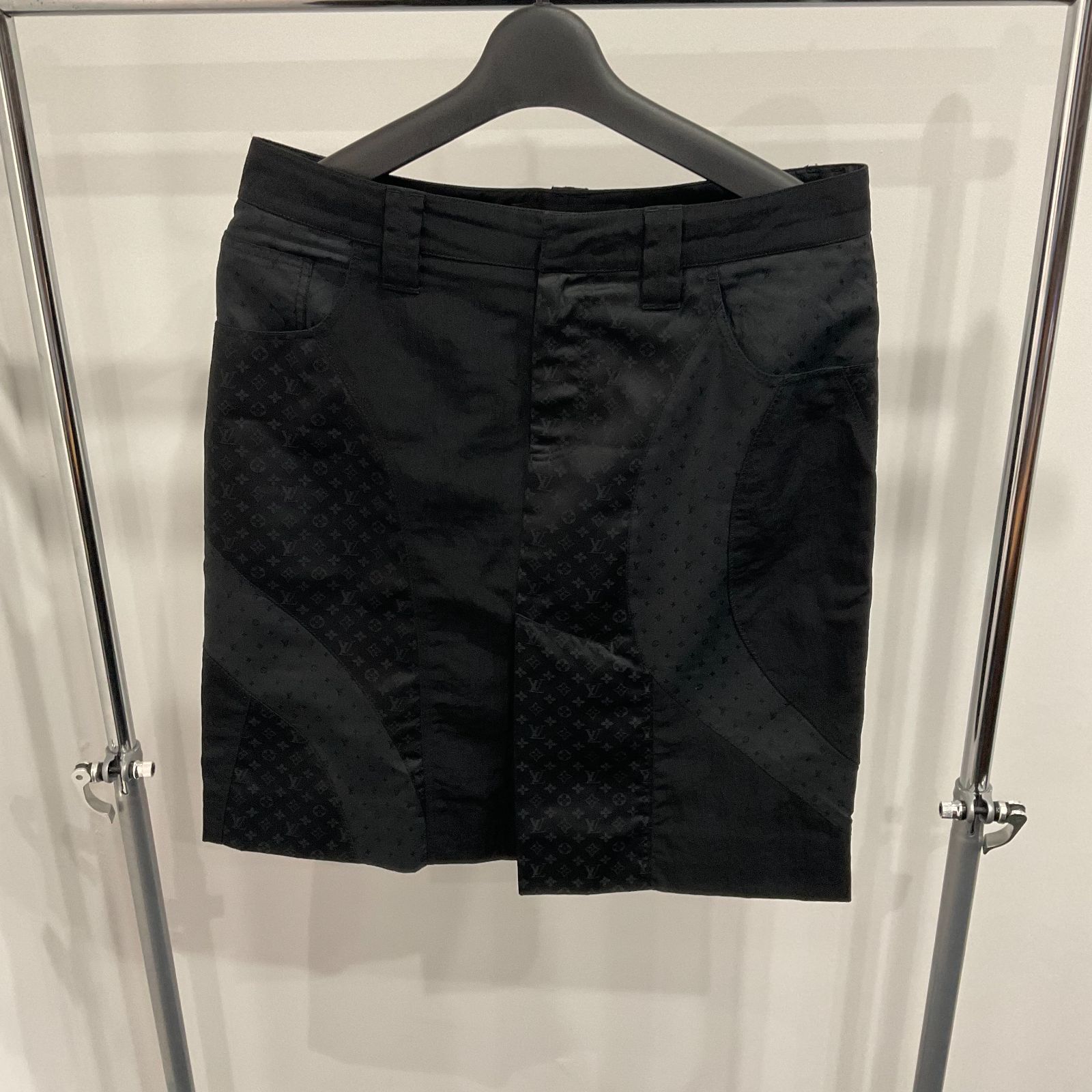 LOUIS VUITTON モノグラム スカート D25062954