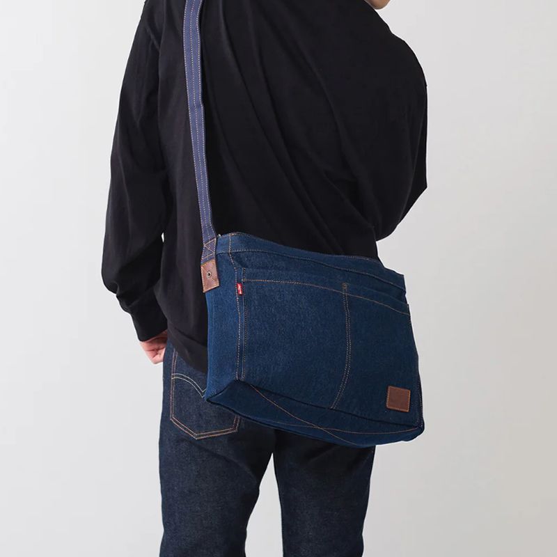 【激レア】LEVI’S メッセンジャーバッグ vintage bag Levi's 002GV-0001 リーバイス デニム メッセンジャーバッグ