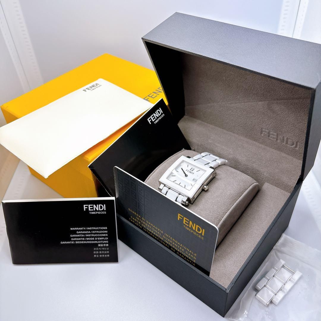250フェンディ クアドロ 6200G デイト セラミック スクエア 腕時計