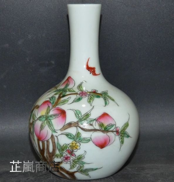 九桃小天球花瓶 景徳鎮 陶磁器 装飾品 工芸品 美術品 置物 手画九桃小天球花瓶 景徳鎮 陶磁器 装飾品 工芸品 美術