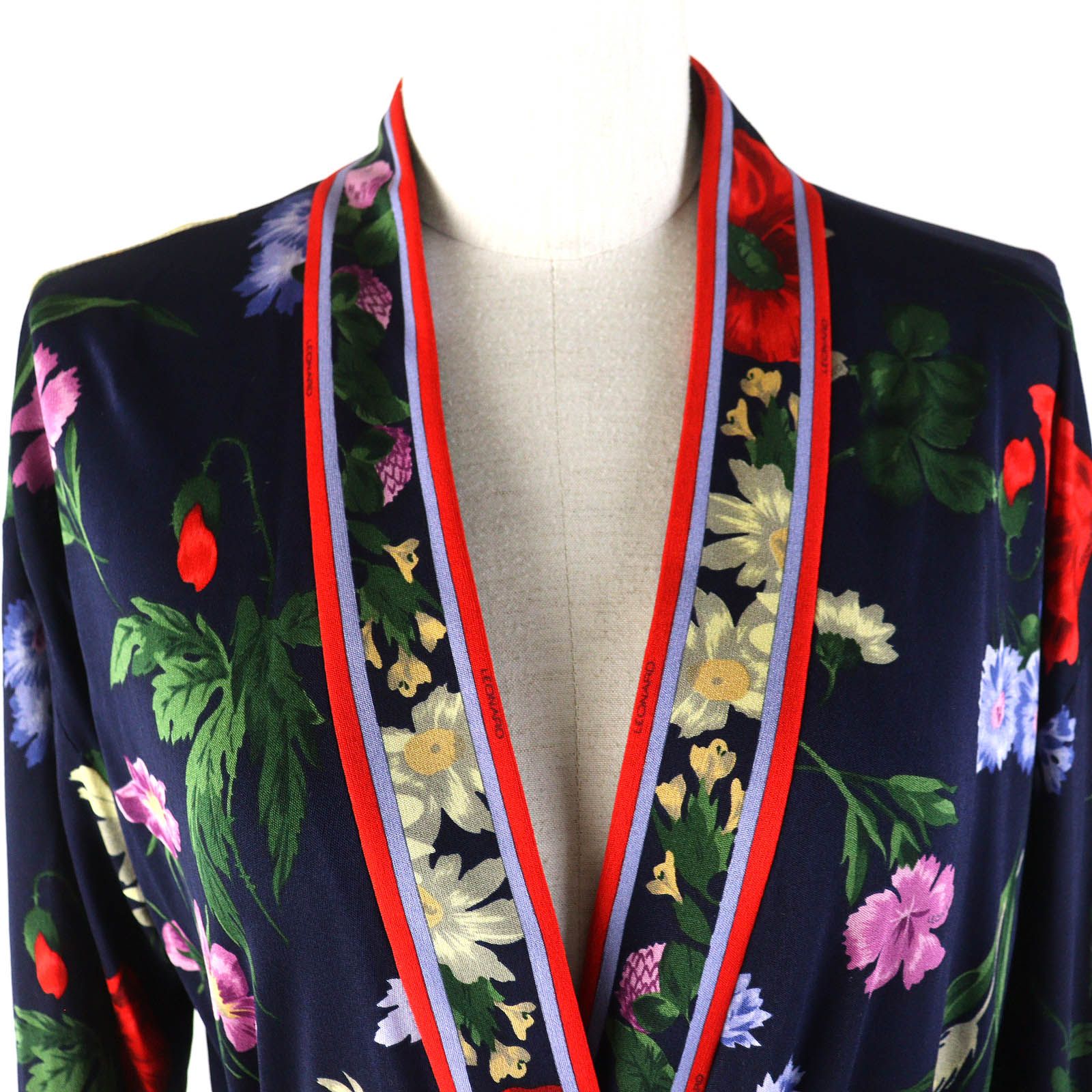美品△LEONARD レオナール シルク100％ 花柄デザイン ベルト付き