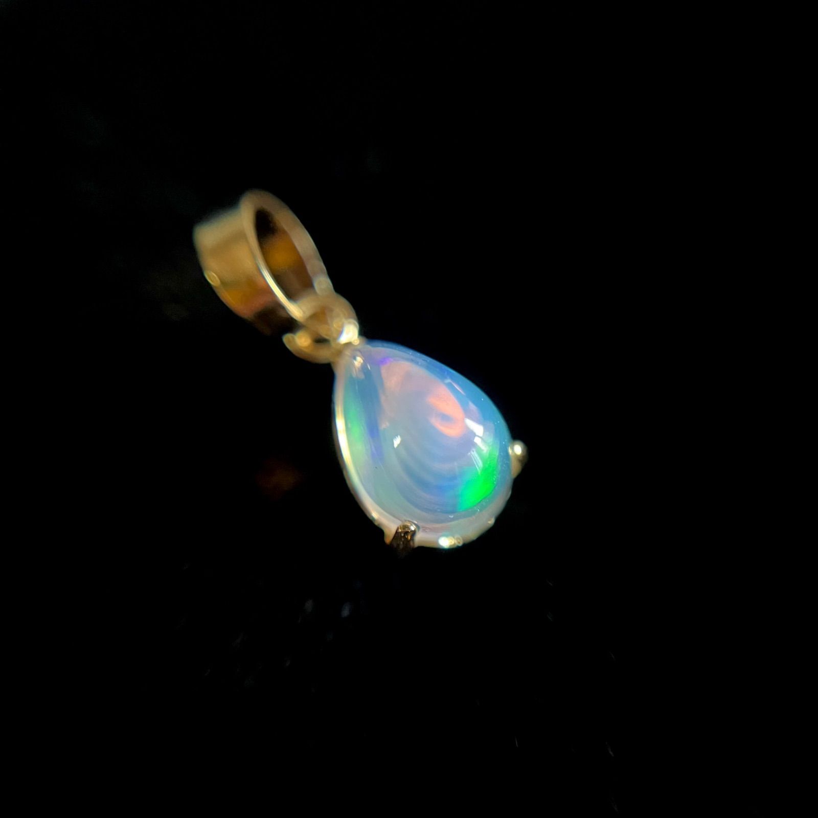 K18 天然石オパール pearカボション 18金イエローゴールド