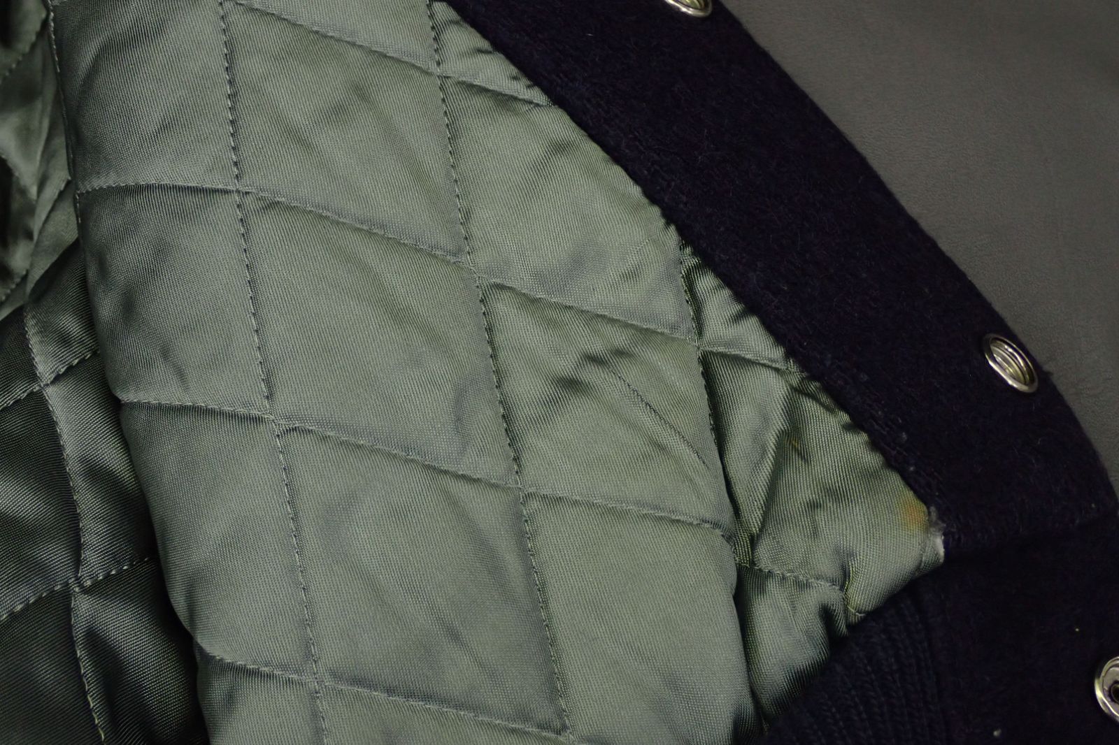 01 G en Bear ゴールデンベア スタジャン 袖レザー Mサイズ ヴィンテージ ワッペン KANDAIZUMI_COM