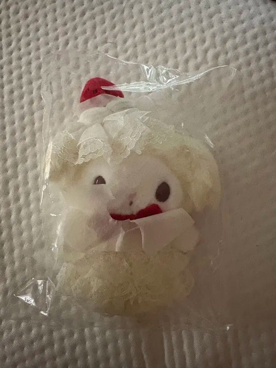 ゆきそら様お取置きです。レジンヘアゴム コスモスと虎猫ちゃん 蝶々No.796 ゆきそら様お取置きです。レジンヘアゴム コスモスと虎猫ちゃん 蝶々No.796