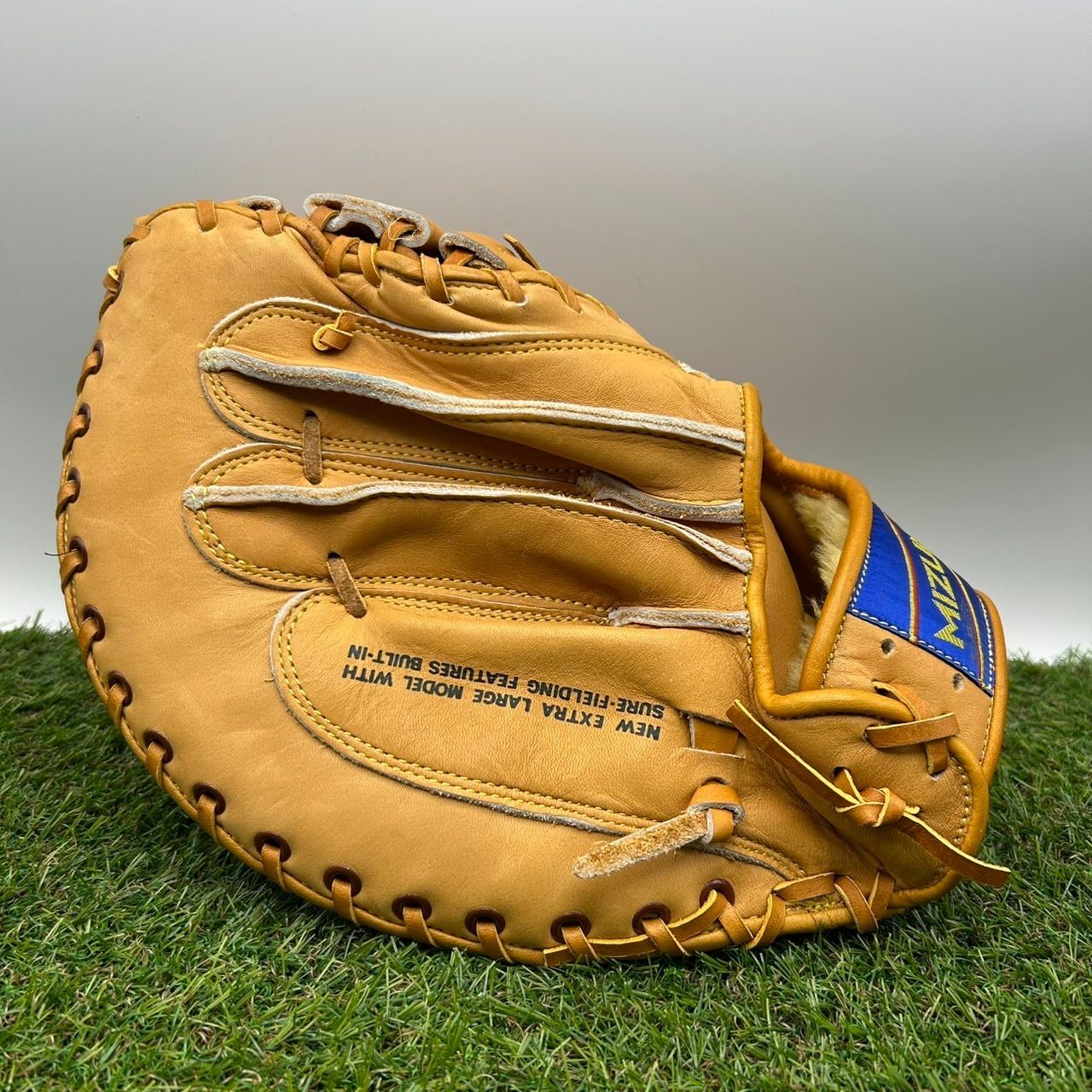 ミズノ MIZUNO ワールドウィン 軟式 ファーストミット グローブ World Win-ワールドウィン-赤カップ（硬式用）青カップ（軟式用