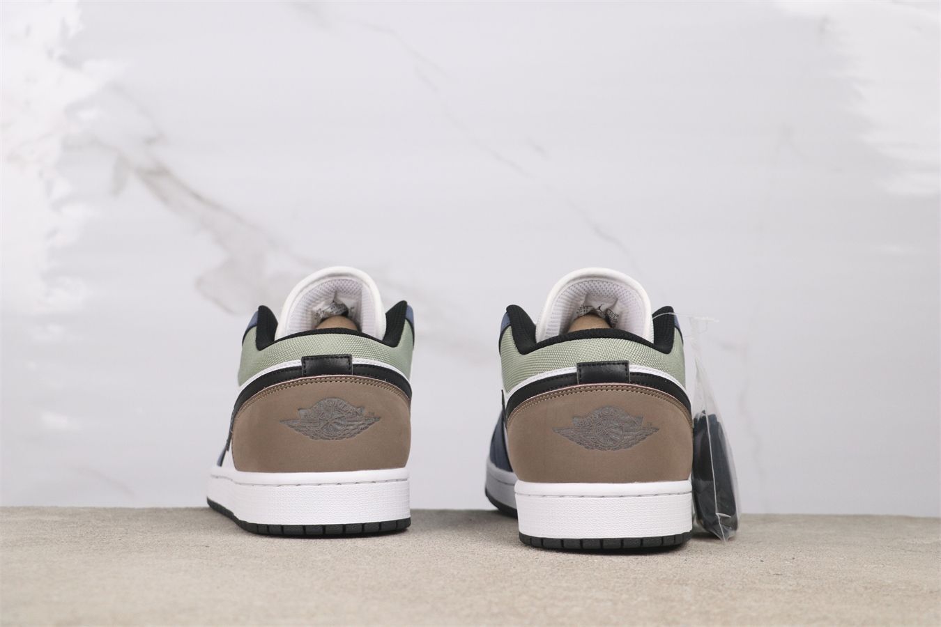 HV5973-101 ホワイトブルー-MM輸入