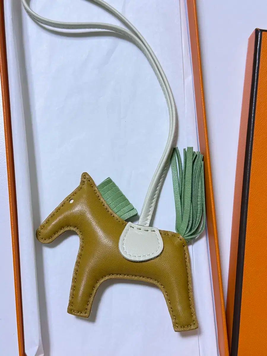 HERMES エルメス ロデオ