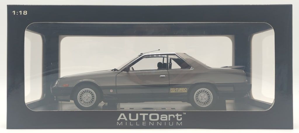 AUTOart 1|18MILLENNIUM NISSAN SKYLINE HARDTOP 2000 TURBO INTERCOOLER RS-X DR30 METALLIC GREY 77428