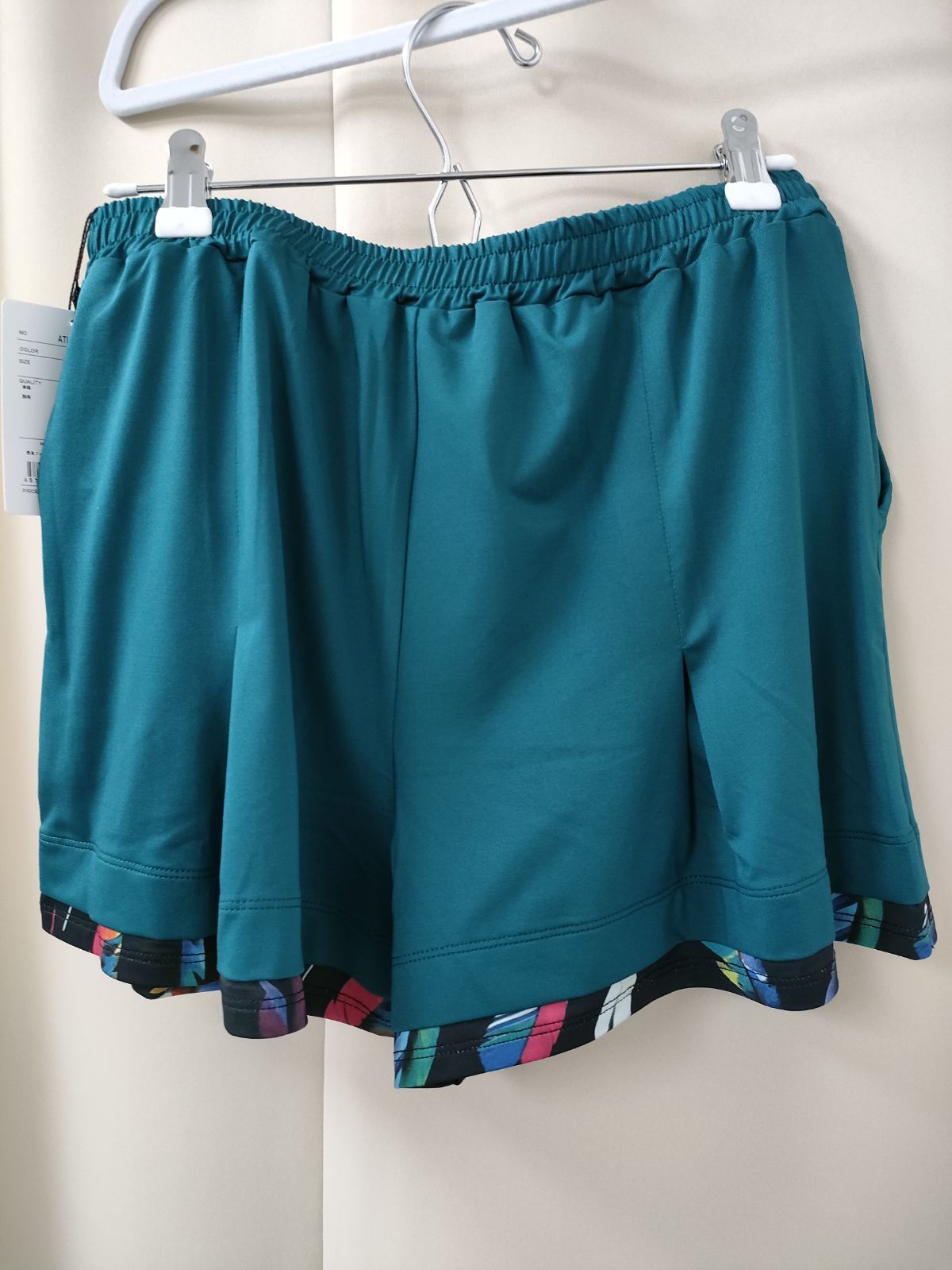 奮闘 ️アドミラル2025秋冬最 ️タックフ グラフィックヘムショーツ ATLA537 グリーン