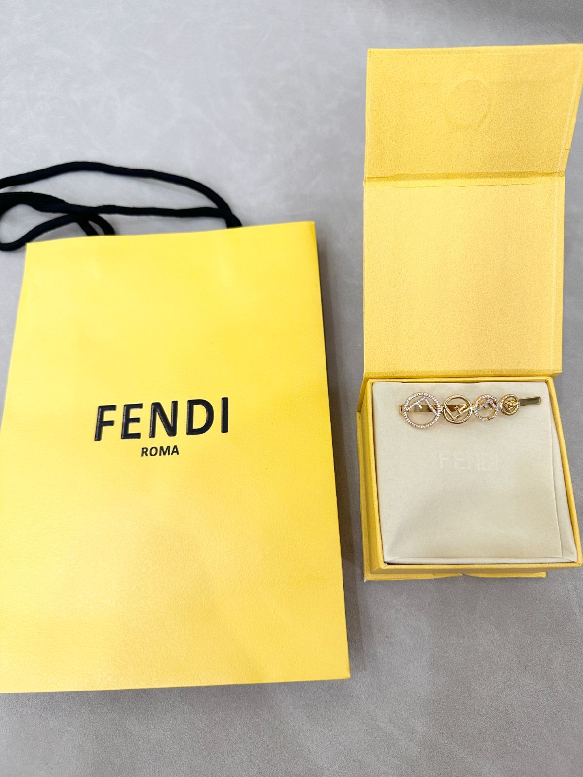 フェンディ ヘアピン エフイズフェンディ ラインストーン FENDI