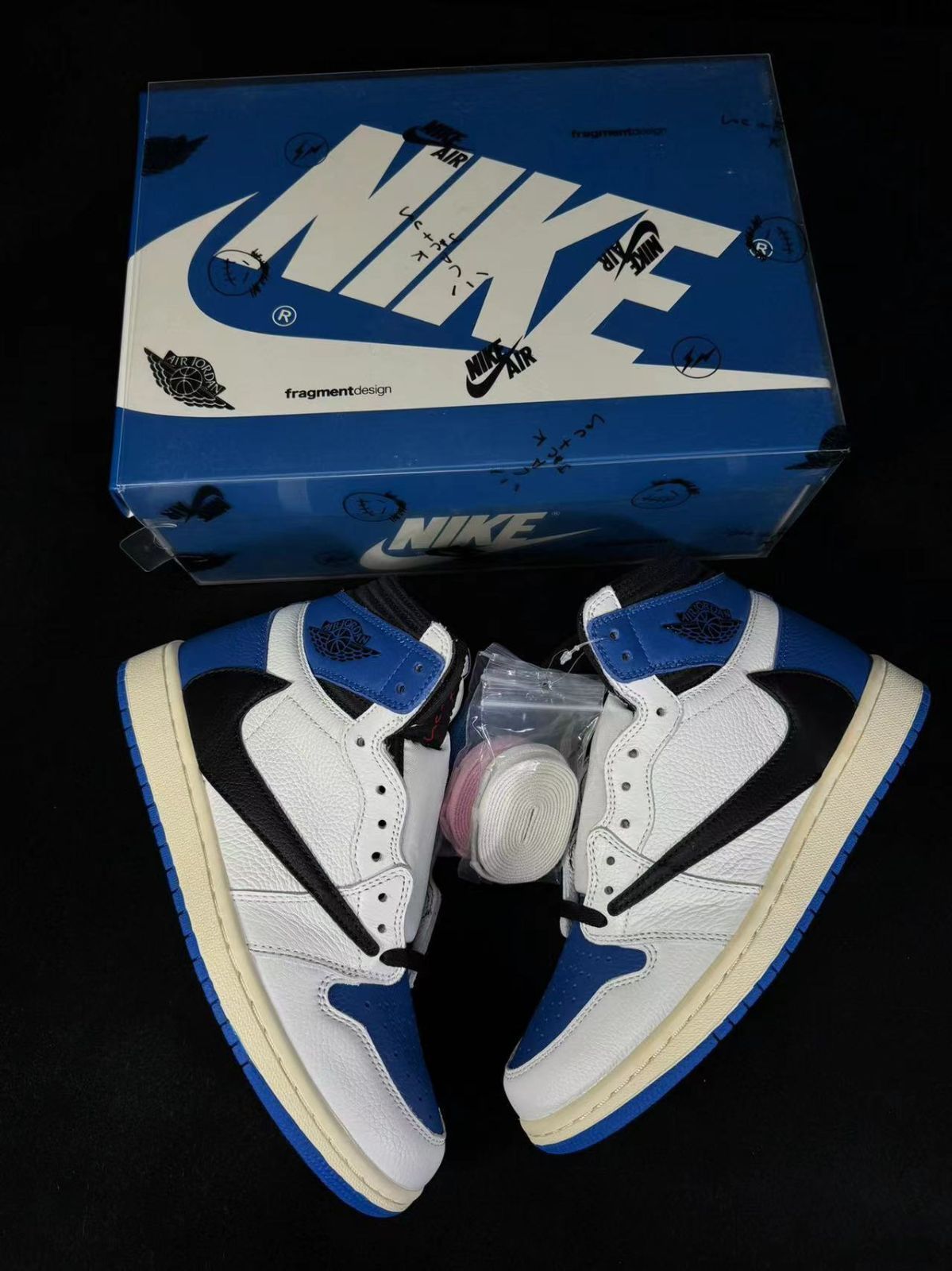 TRAVIS SCOTT × FRAGMENT DESIGN × NIKE AIR JORDAN 1 RETRO HIGH OG SP "MILITARY BLUE" SAIL/BLACK-MILITARY BLUE-SHY PINK