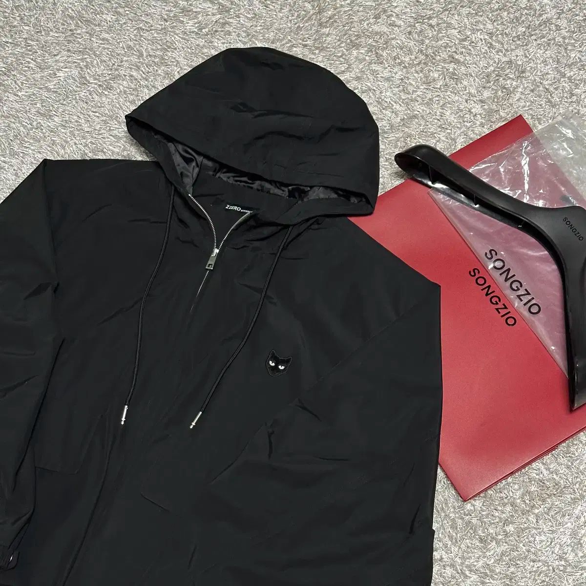 【雷市場（ポンジャン）商品韓国直送】 SONGZIO HOMME(ソンジオ・オム) ZZERO SONGZIO フード付き ジップアップパーカー