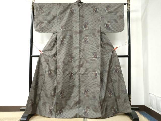 平和屋着物○本場大島紬 7マルキ 泥染め 縞 興紬商店謹製 証紙