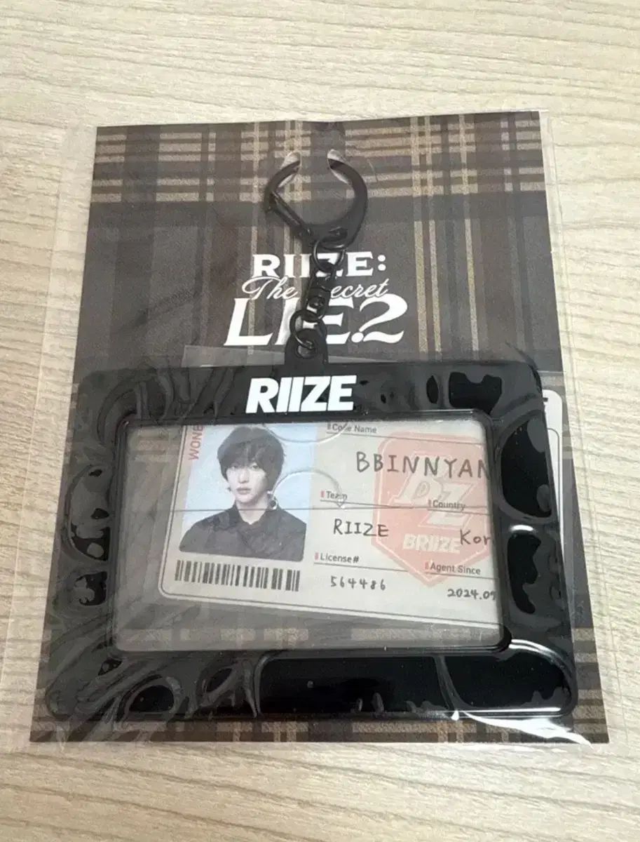 FANTASTICS FNT フラッグケース