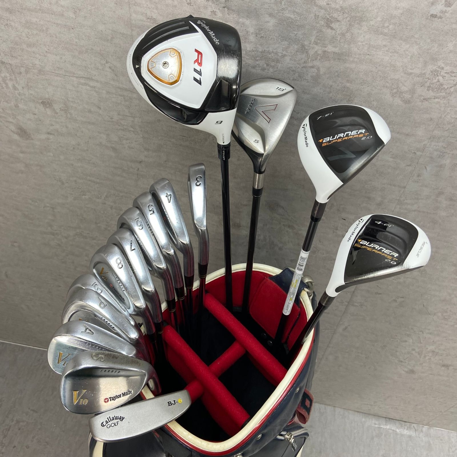 テーラーメイド　オノフ　メンズゴルフ15本セット　右利き　キャディバッグ　初心者 TaylorMade テーラーメイド ONOFF オノフ メンズゴルフ15本