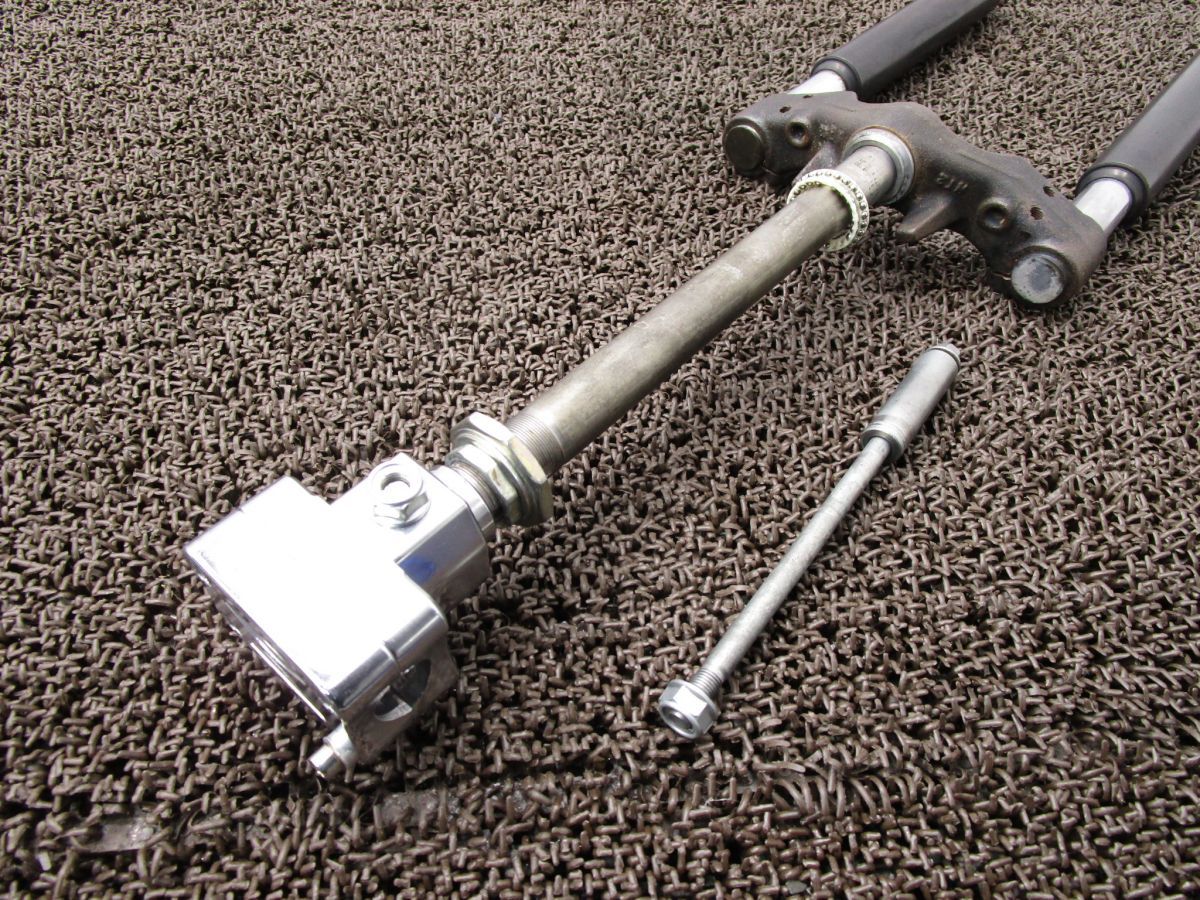 ズーマー フロントフォーク ステム ハンドルポスト A7333 AF58 ホンダ AF55E ZOOMER キャブ車 動画有 12V